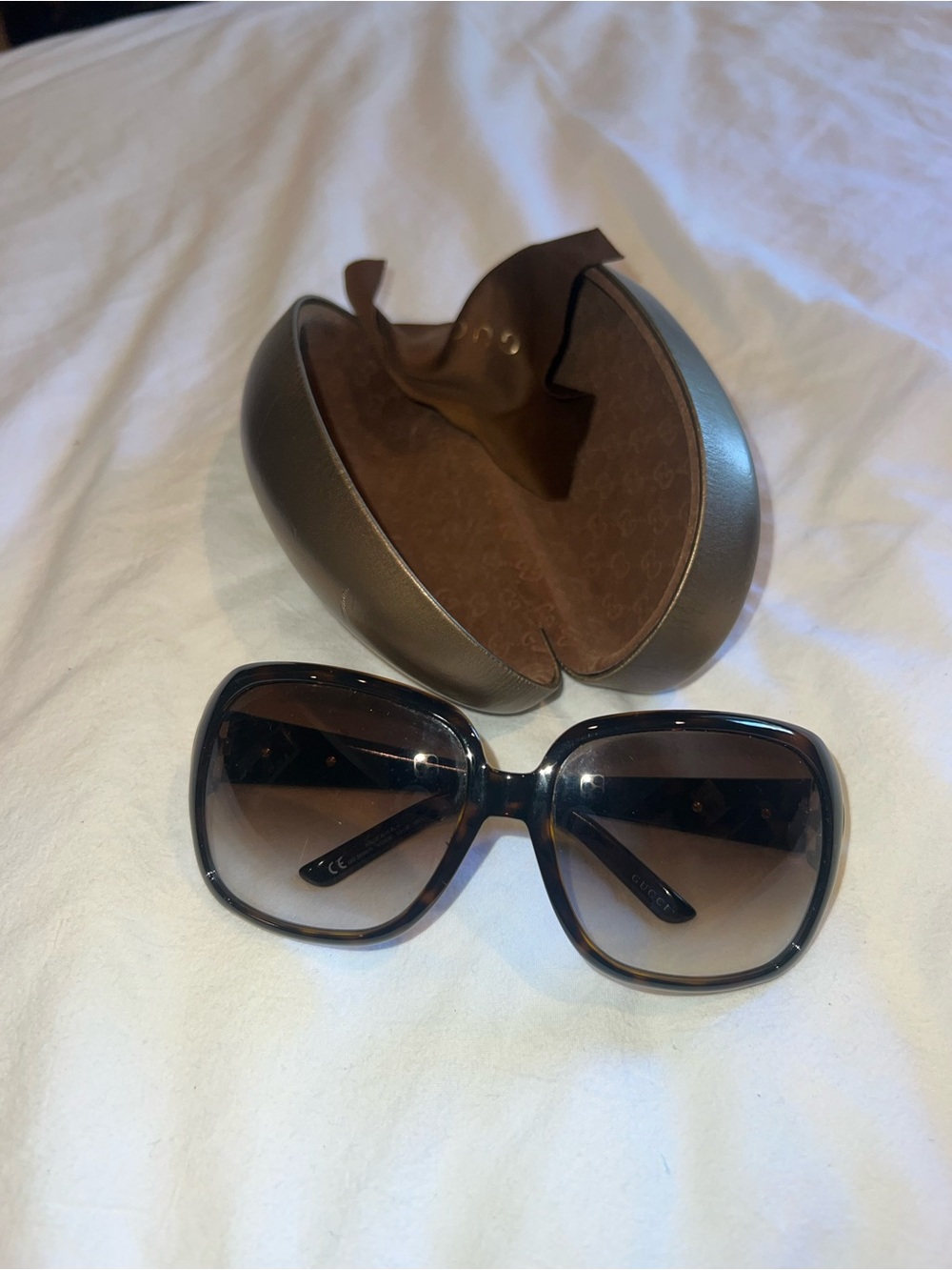 Gucci Women's Oversized Sunglasses - Brown Gradient